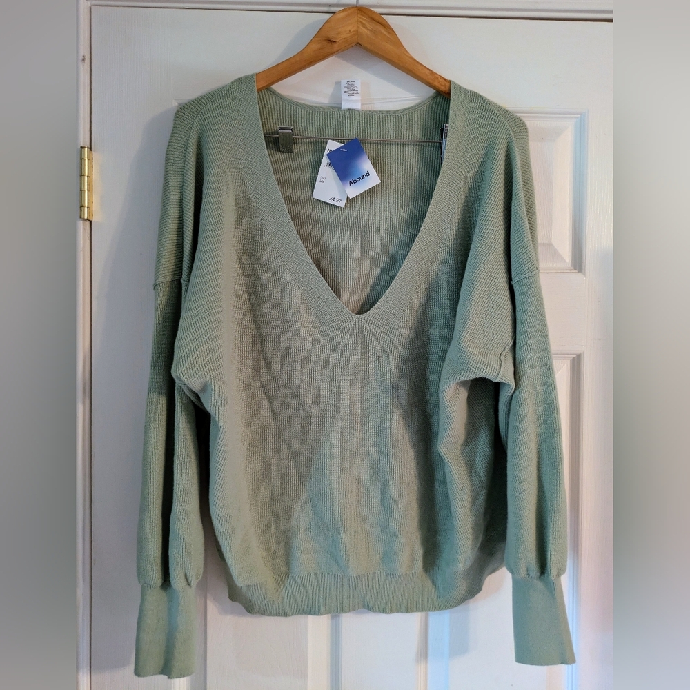 Abound Sage V-Neck Sweater Cotton Blend